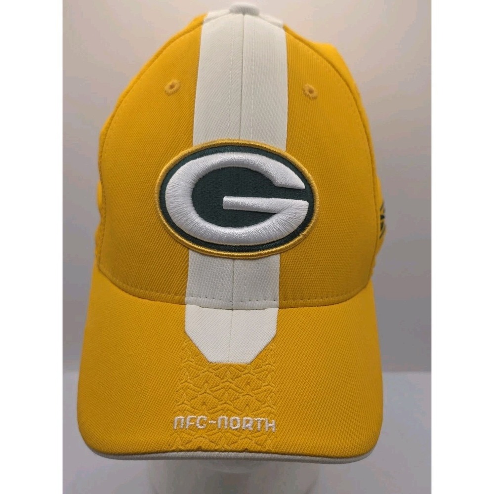 Green Bay Packers Reebok Authentic Sideline Fitted Stretch Cap Hat NFC North